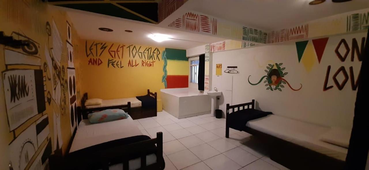 كوريتيبا Knock Knock Hostel المظهر الخارجي الصورة